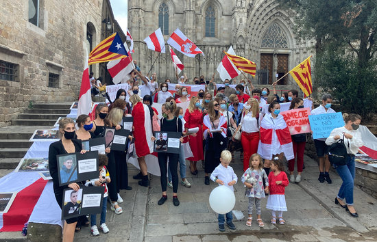 Protest against Belarusian leader Alexander Lukashenko in Barcelona (by Cillian Shields)